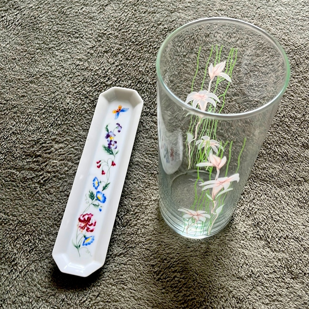 Pasabache Flower Vase & Avon Gallery Original Jewelry Tray